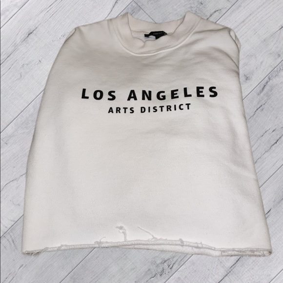 Forever 21 Tops - White crop top crewneck